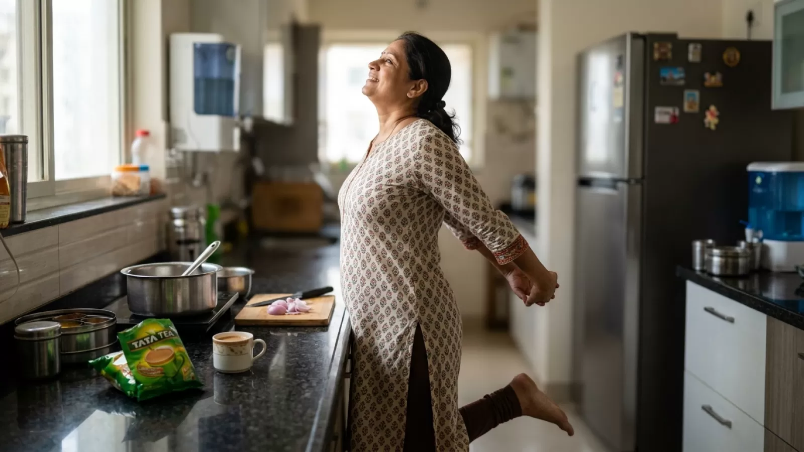 Short Pauses Between Chores? Restore Flexibility Gently